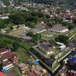 Benteng Oranje
Didirikan oleh Belanda pada tahun 1607, benteng ini sempat menjadi pusat pemerintahan VOC di Maluku. Kini, bangunannya difungsikan sebagai markas Kodim 1501/Ternate.