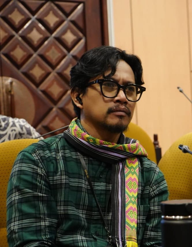 Mirisnya Kewenangan Daerah