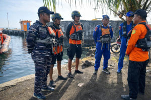 Longboat Terbalik Dihantam Gelombang di Halmahera Utara, 1 Orang Hilang