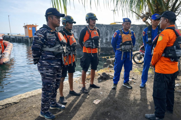 Longboat Terbalik Dihantam Gelombang di Halmahera Utara, 1 Orang Hilang